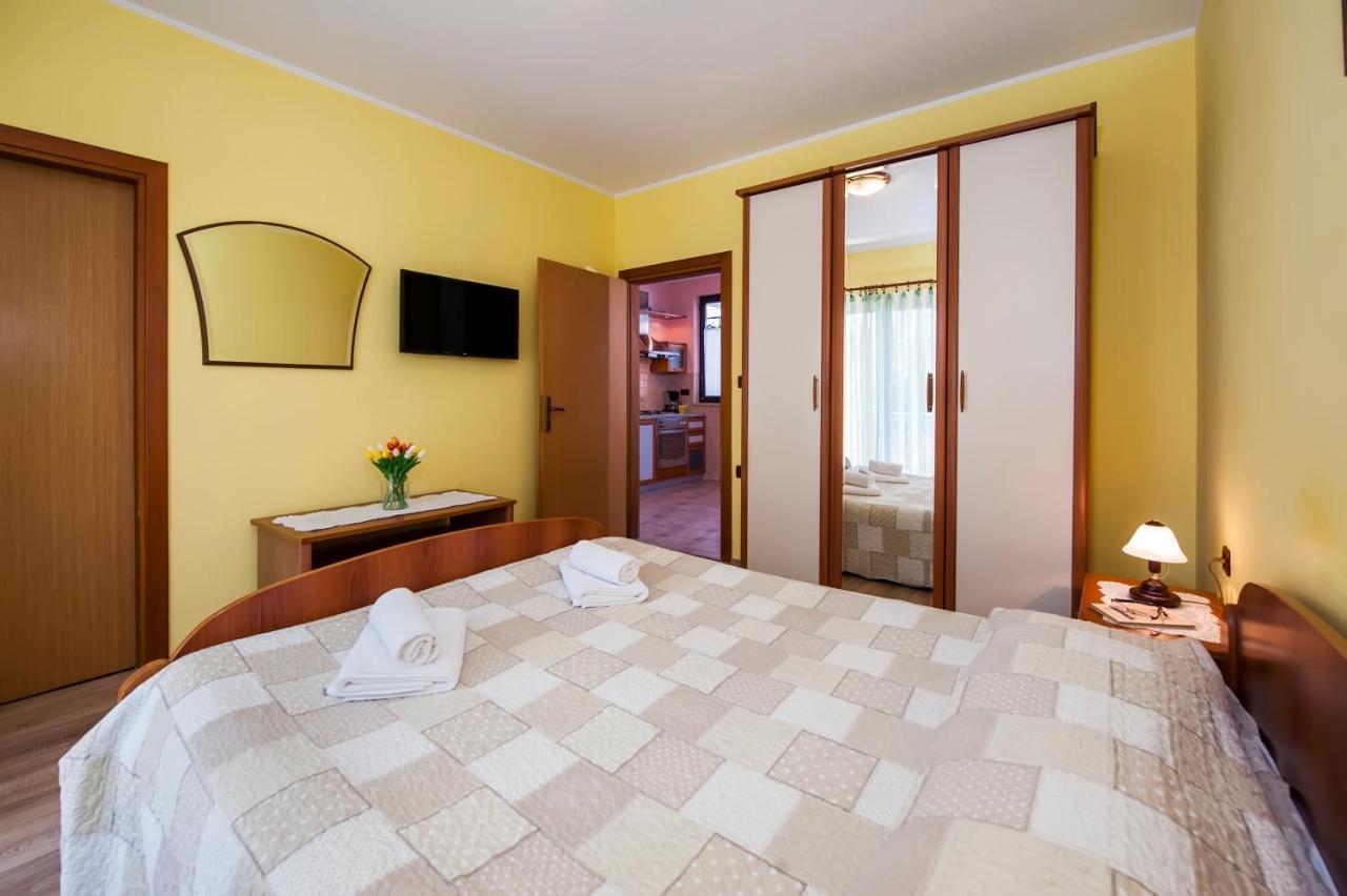 Apartments Modrusan Rovinj Ngoại thất bức ảnh