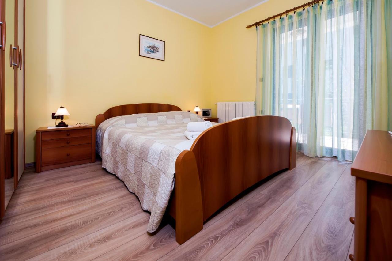 Apartments Modrusan Rovinj Ngoại thất bức ảnh