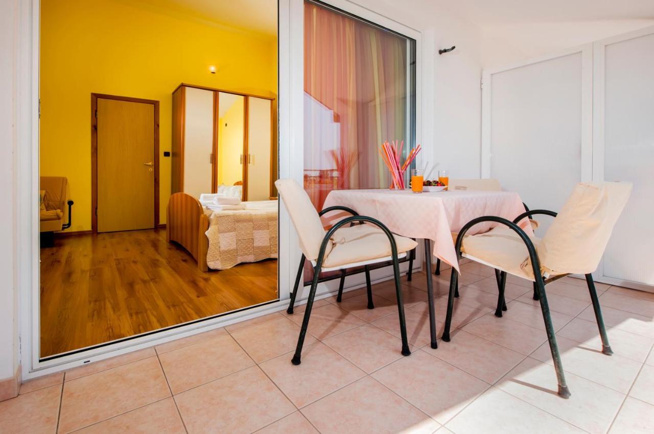 Apartments Modrusan Rovinj Ngoại thất bức ảnh