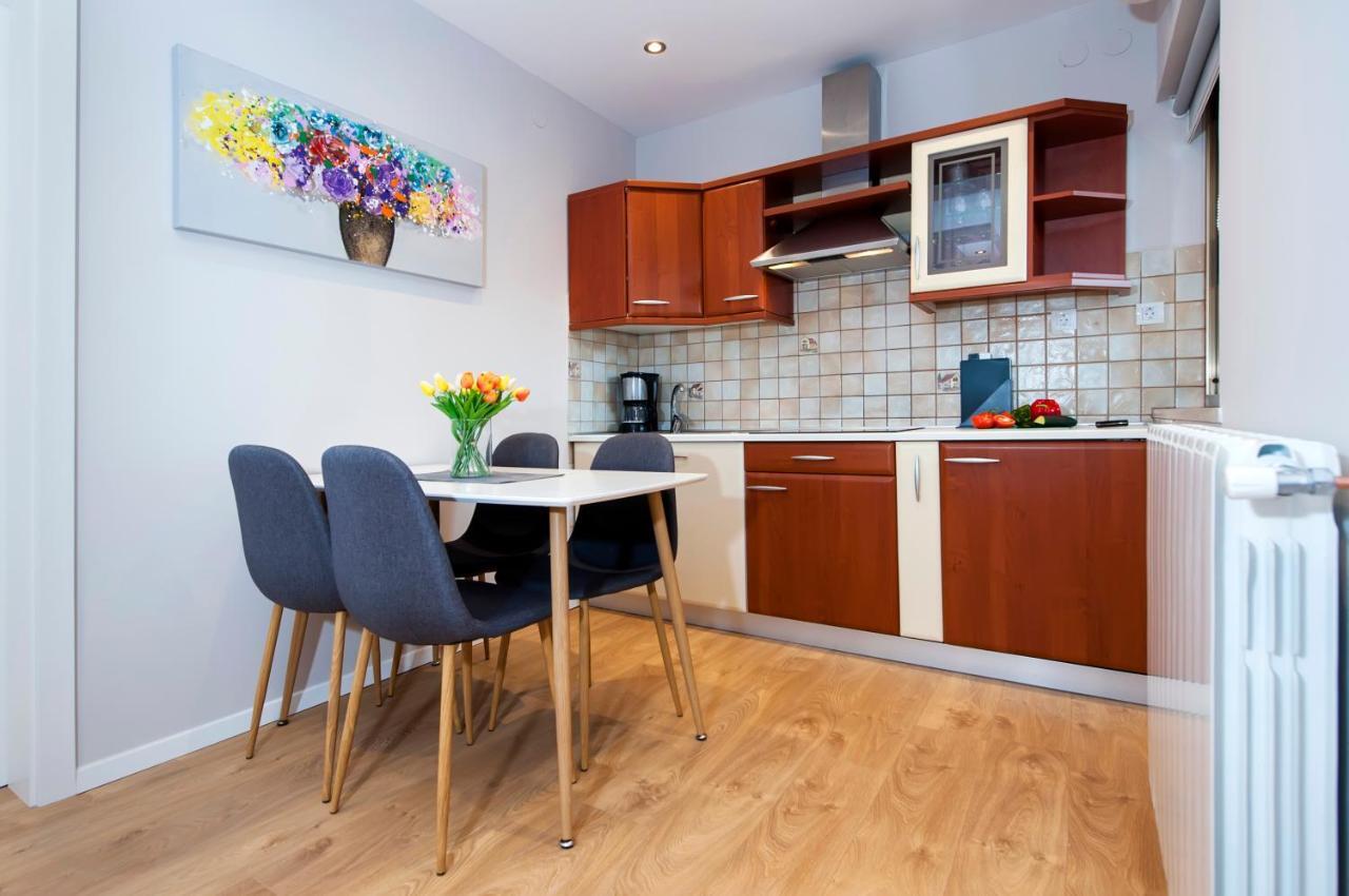Apartments Modrusan Rovinj Ngoại thất bức ảnh